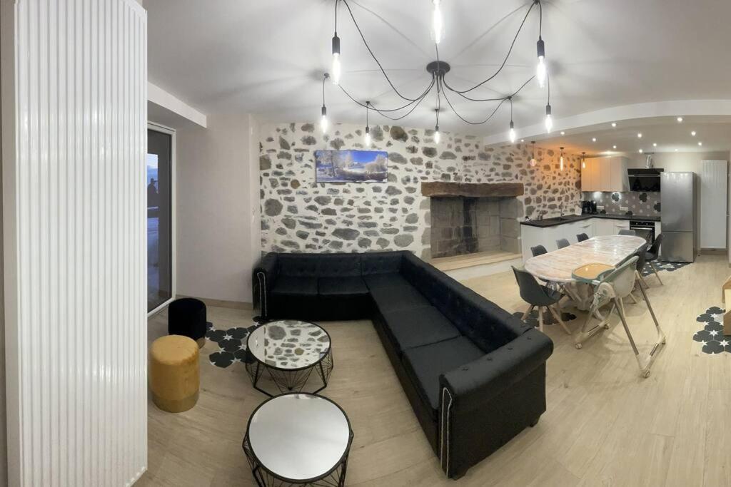 Villa Joli Gite Au Coeur Du Cezallier 3Etoiles Landeyrat Exterior foto